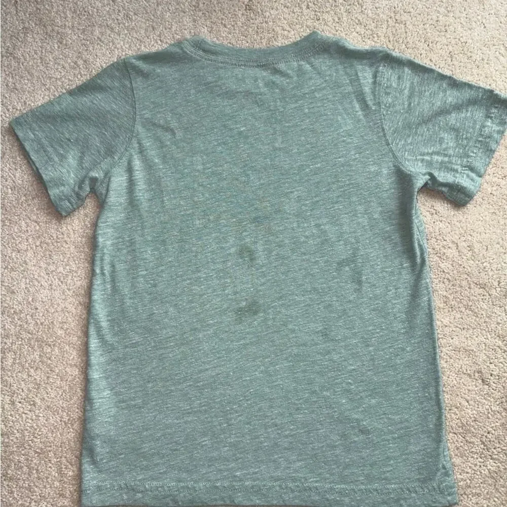 Carters Kids Clothing bundle with Shorts and T-Shirts size 5